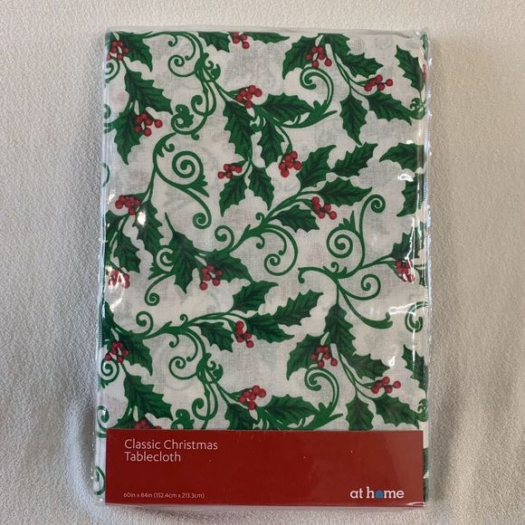 Christmas Tablecloth Holly Berry Green Red Fiesta Party Rectangular Dinner 60x84 - Picture 1 of 7